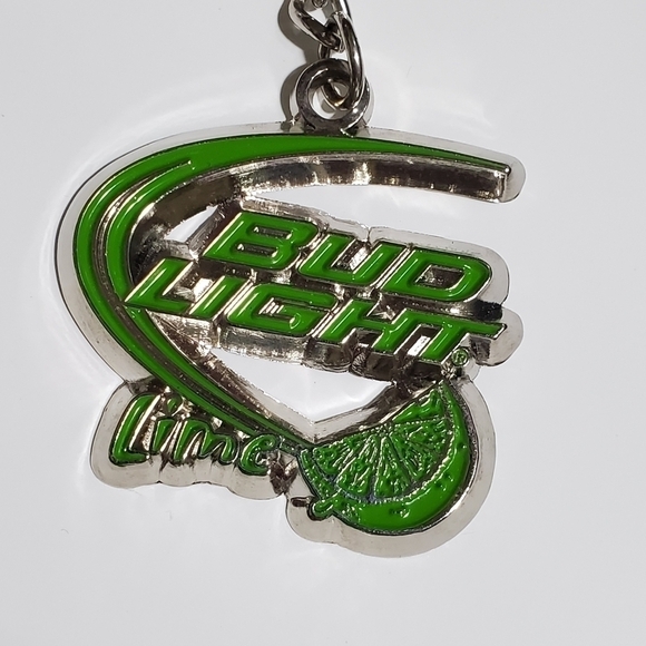 Bud light lime metal lime green keychain Beer promotional - Picture 2 of 5